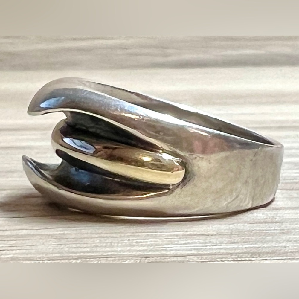 Sterling Silver & 18K Yellow Gold Organically Carved Modernist Dome Ring, Size 7 - Picture 3 of 10